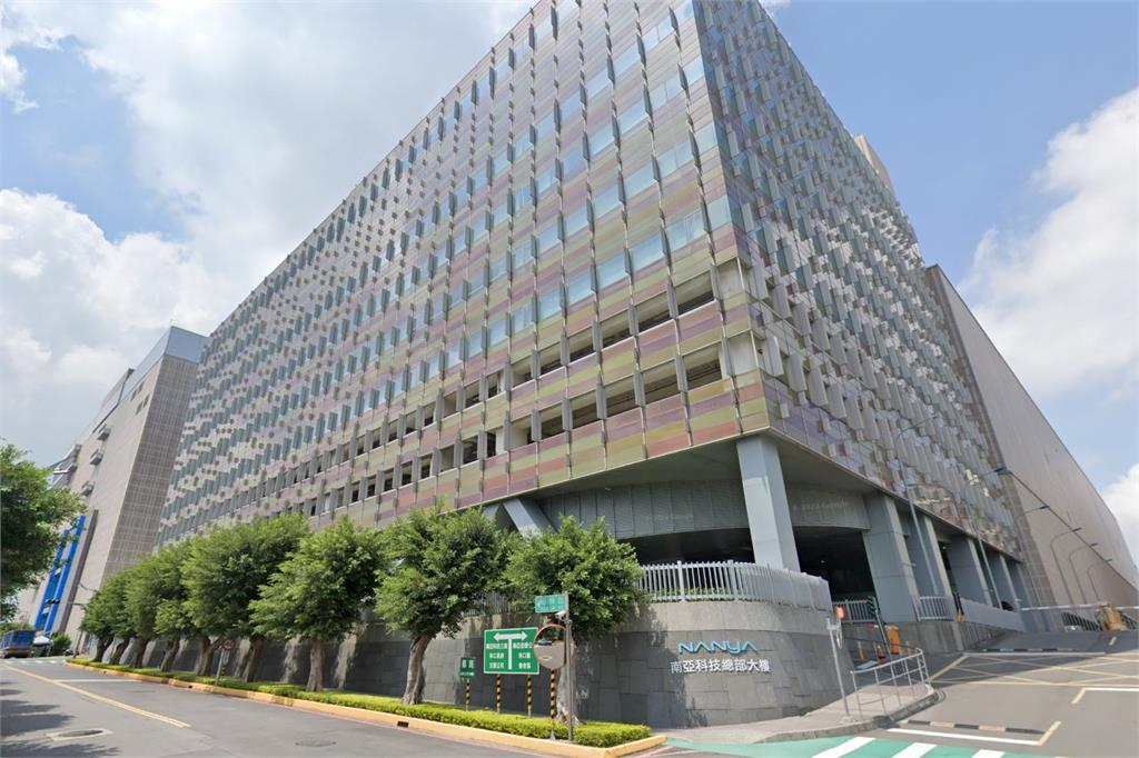 DDR4报价大幅上调!原厂在美国市场业绩增长迅猛 DDR4报价大幅上调!原厂在美国市场业绩增长迅猛